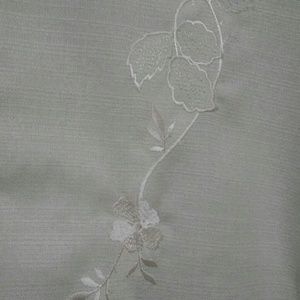 Women's cream blazer size 26W...